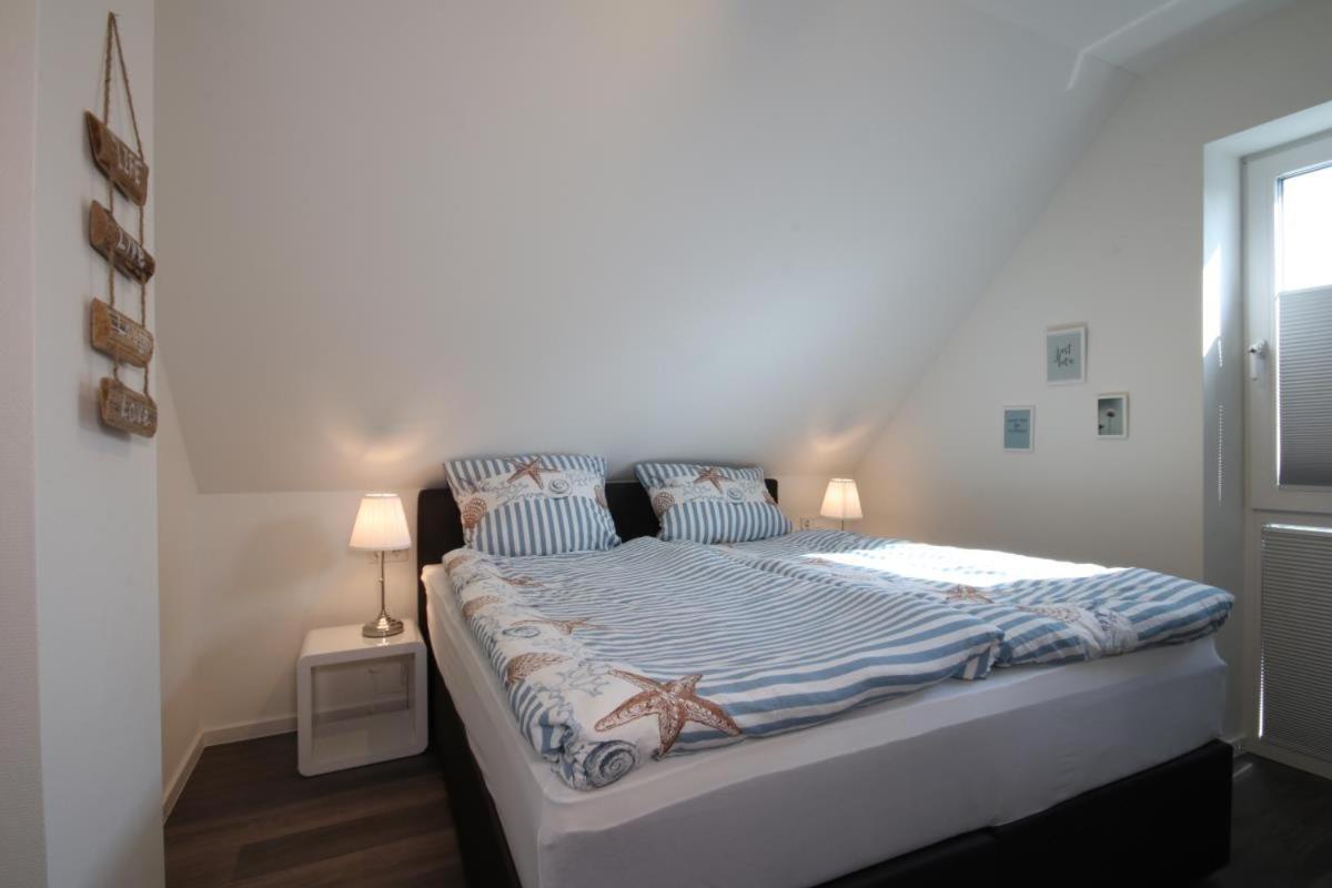 Am Kutterhafen 21 - Haus Joost Villa Fedderwardersiel Exterior foto